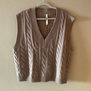 Like new Aritzia wool vest